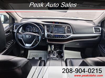 2019 Toyota Highlander XLE   - Photo 7 - Pocatello, ID 83201