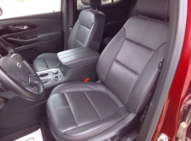 2023 Chevrolet Traverse RS - Photo 11 - Spring Valley, MN 55975