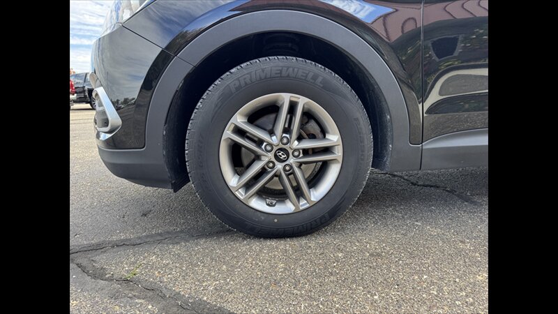 2018 Hyundai SANTA FE Sport 2.4L - Photo 20 - Spring Valley, MN 55975