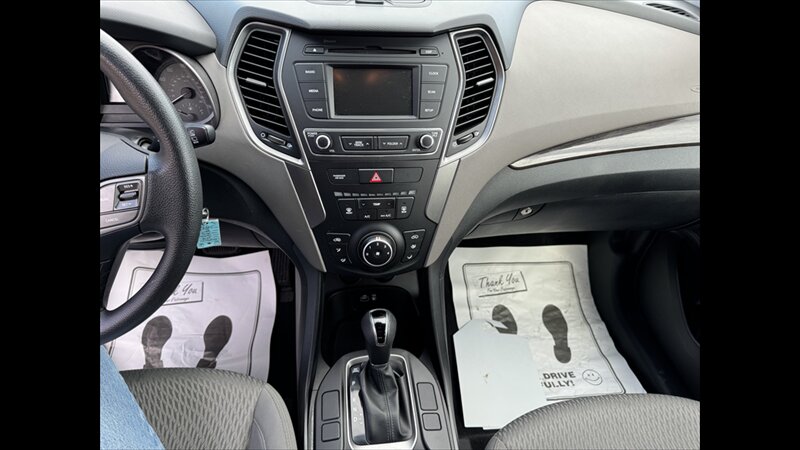 2018 Hyundai SANTA FE Sport 2.4L - Photo 10 - Spring Valley, MN 55975