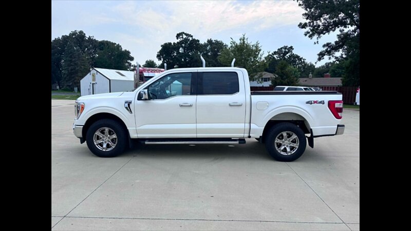 2021 Ford F-150 Lariat - Photo 2 - Spring Valley, MN 55975