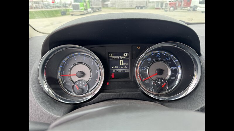 2015 Chrysler Town & Country Touring-L - Photo 11 - Spring Valley, MN 55975