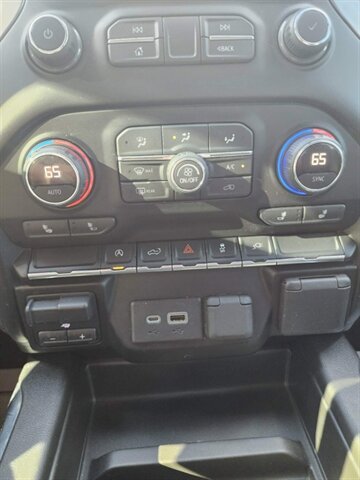 2020 Chevrolet Silverado 1500 RST - Photo 17 - Spring Valley, MN 55975