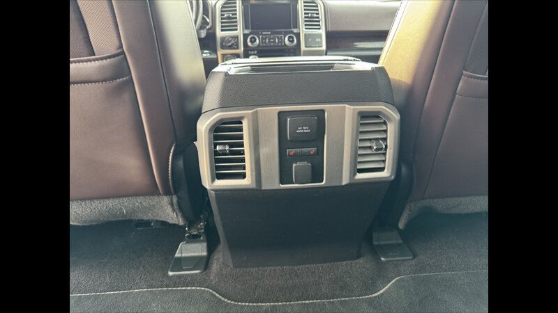 2016 Ford F-150 Platinum   - Photo 16 - Spring Valley, MN 55975