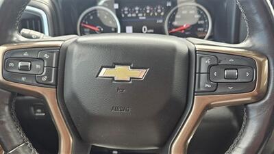 2019 Chevrolet Silverado 1500 High Country   - Photo 13 - Spring Valley, MN 55975