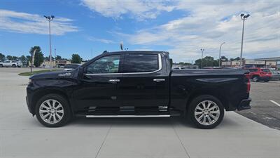 2019 Chevrolet Silverado 1500 High Country   - Photo 8 - Spring Valley, MN 55975