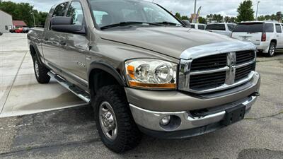 2006 Dodge Ram 1500 SLT   - Photo 2 - Spring Valley, MN 55975