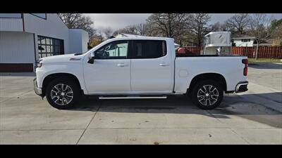 2021 Chevrolet Silverado 1500 LT   - Photo 2 - Spring Valley, MN 55975