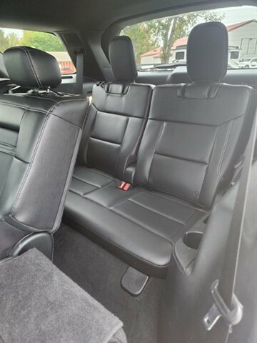 2023 Ford Explorer ST - Photo 11 - Spring Valley, MN 55975