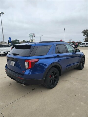 2023 Ford Explorer ST - Photo 6 - Spring Valley, MN 55975