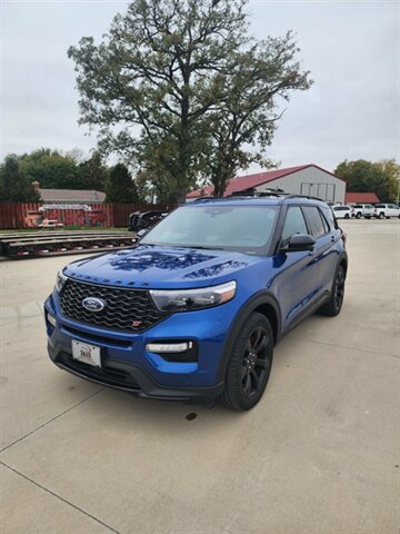 2023 Ford Explorer ST - Photo 3 - Spring Valley, MN 55975