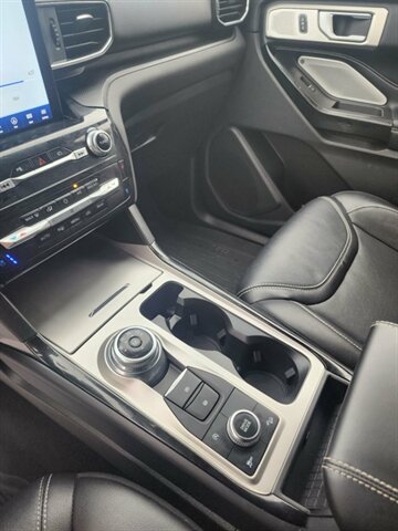 2023 Ford Explorer ST - Photo 15 - Spring Valley, MN 55975