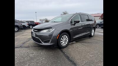 2019 Chrysler Pacifica Touring L Van