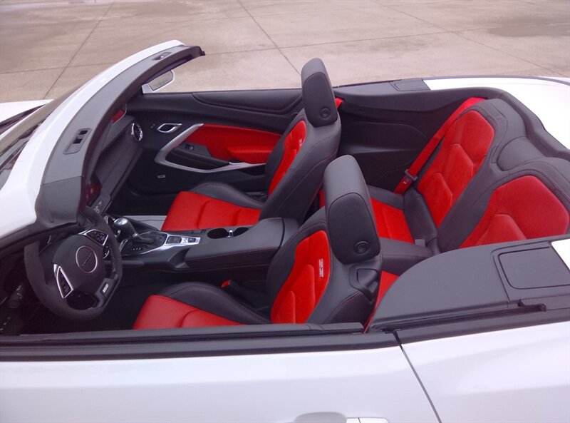 2023 Chevrolet Camaro SS - Photo 24 - Spring Valley, MN 55975