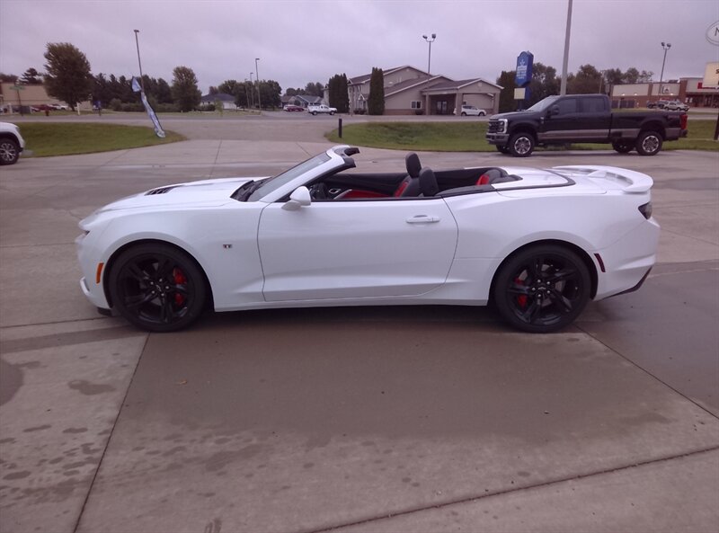2023 Chevrolet Camaro SS - Photo 3 - Spring Valley, MN 55975