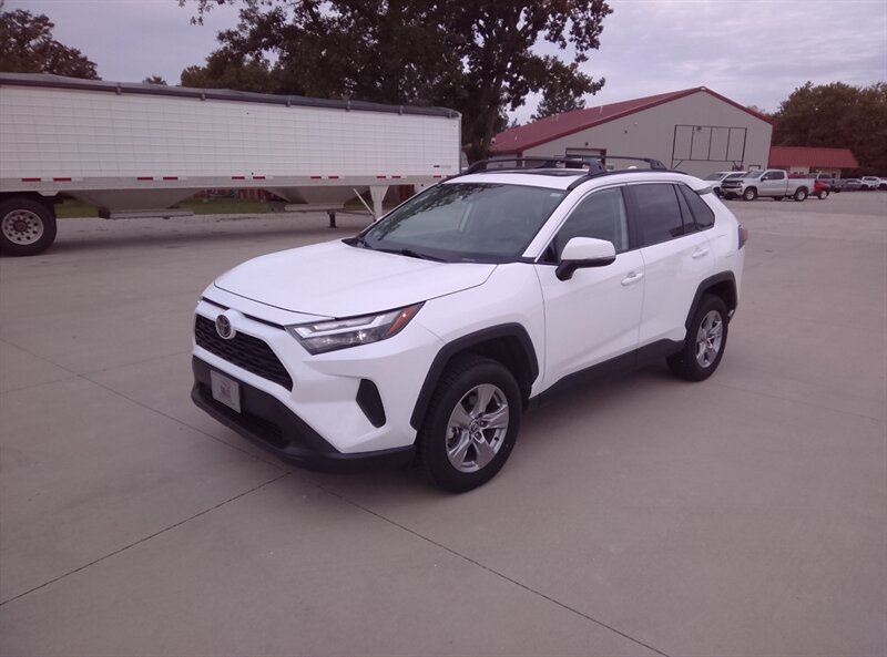 2025 Toyota RAV4 XLE - Photo 3 - Spring Valley, MN 55975