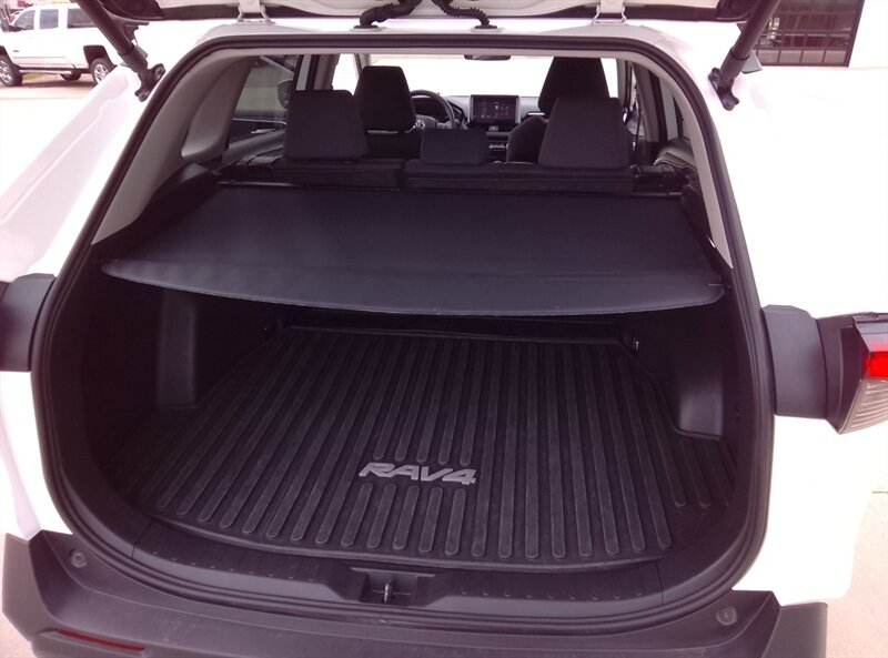 2025 Toyota RAV4 XLE - Photo 22 - Spring Valley, MN 55975