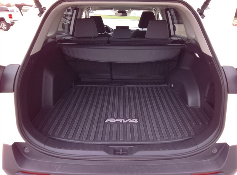 2025 Toyota RAV4 XLE - Photo 21 - Spring Valley, MN 55975