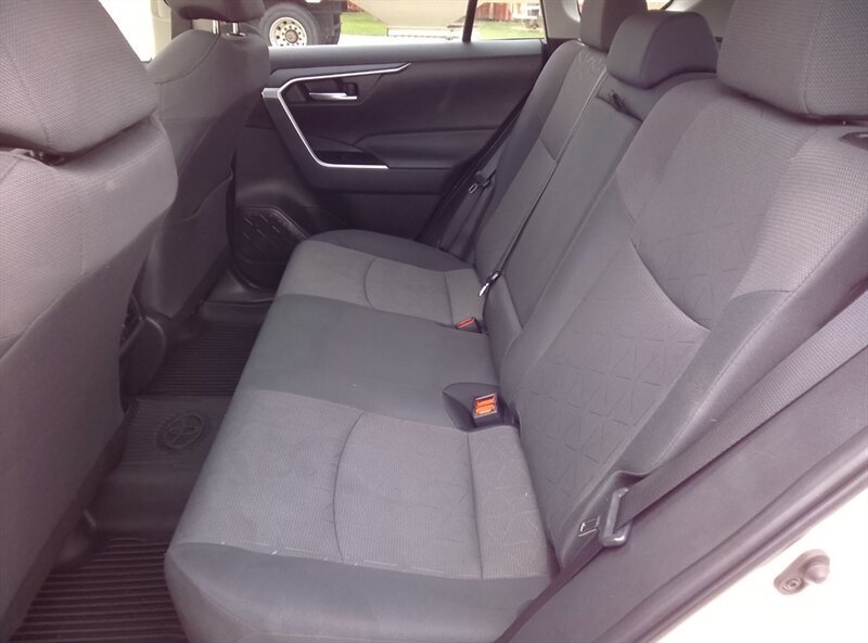 2025 Toyota RAV4 XLE - Photo 13 - Spring Valley, MN 55975