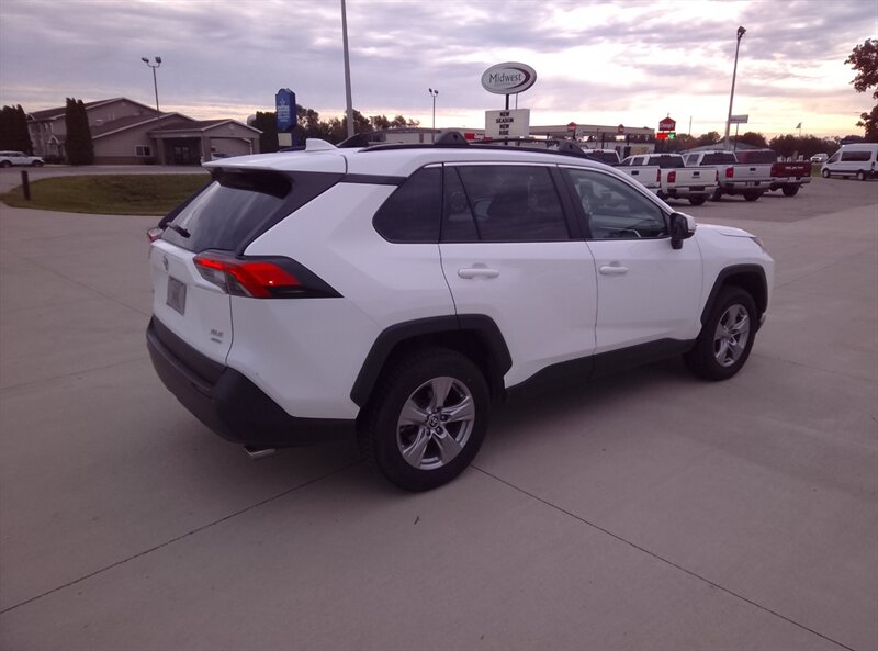 2025 Toyota RAV4 XLE - Photo 2 - Spring Valley, MN 55975