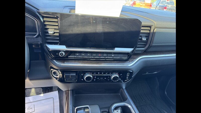 2025 GMC Sierra 1500 Elevation - Photo 10 - Spring Valley, MN 55975