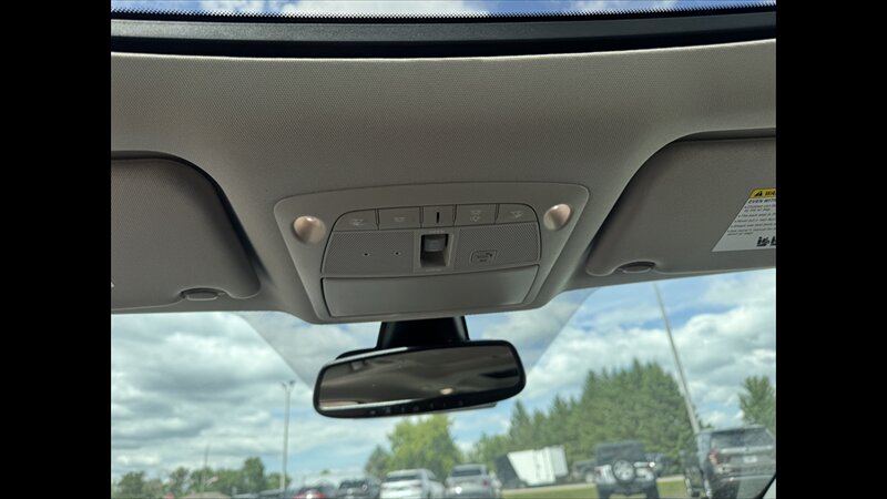 2021 Nissan Maxima 3.5 Platinum - Photo 11 - Spring Valley, MN 55975