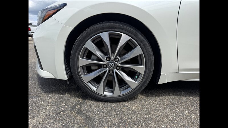 2021 Nissan Maxima 3.5 Platinum - Photo 20 - Spring Valley, MN 55975