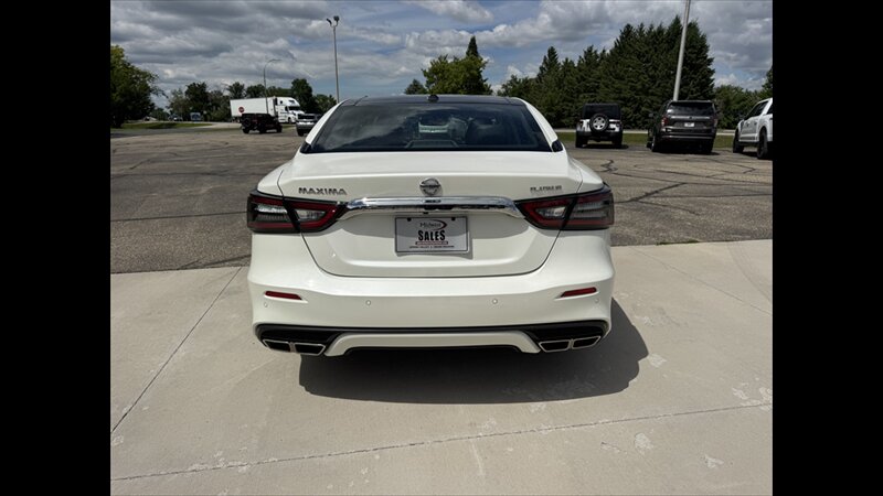 2021 Nissan Maxima 3.5 Platinum - Photo 5 - Spring Valley, MN 55975