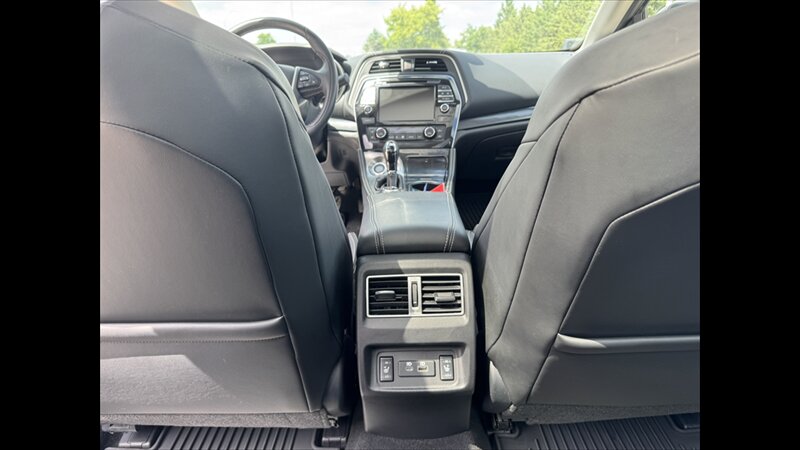 2021 Nissan Maxima 3.5 Platinum - Photo 18 - Spring Valley, MN 55975