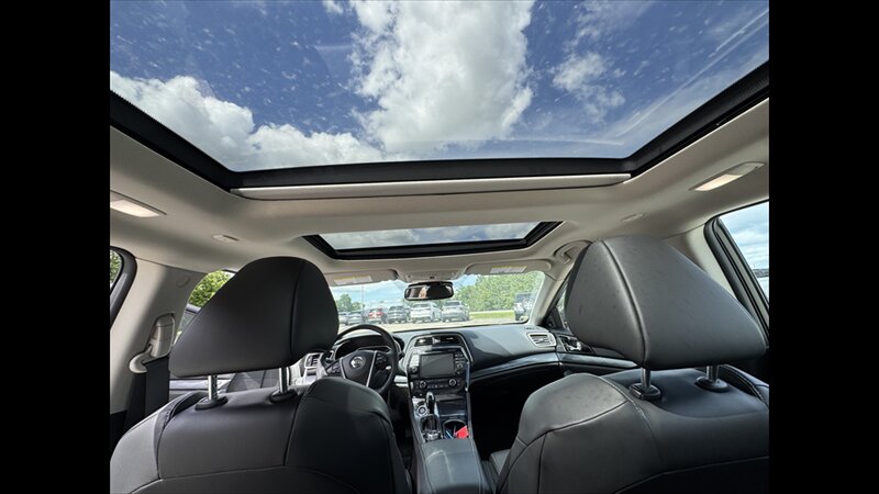 2021 Nissan Maxima 3.5 Platinum - Photo 19 - Spring Valley, MN 55975