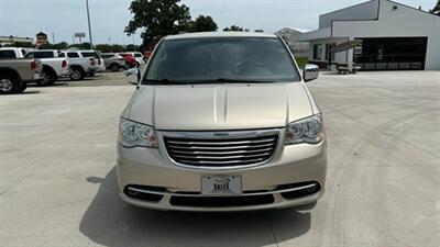 2015 Chrysler Town & Country Touring-L   - Photo 9 - Spring Valley, MN 55975