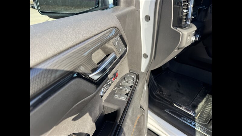 2024 GMC Sierra 1500 AT4 - Photo 7 - Spring Valley, MN 55975