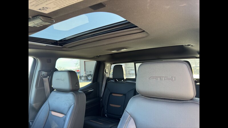 2024 GMC Sierra 1500 AT4 - Photo 16 - Spring Valley, MN 55975