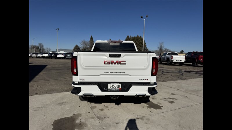 2024 GMC Sierra 1500 AT4 - Photo 5 - Spring Valley, MN 55975