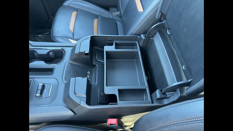 2024 GMC Sierra 1500 AT4 - Photo 14 - Spring Valley, MN 55975