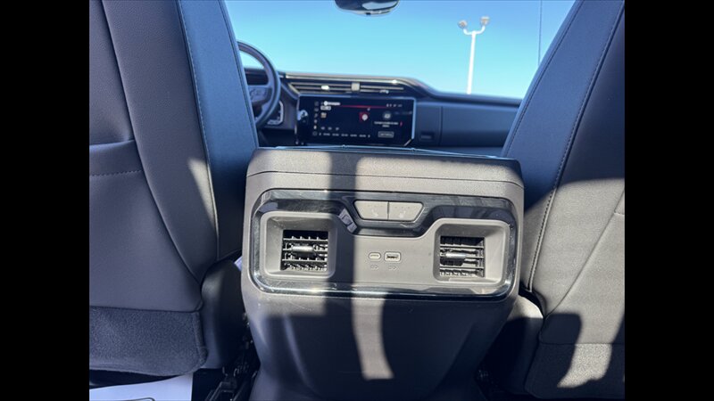 2024 GMC Sierra 1500 AT4 - Photo 19 - Spring Valley, MN 55975