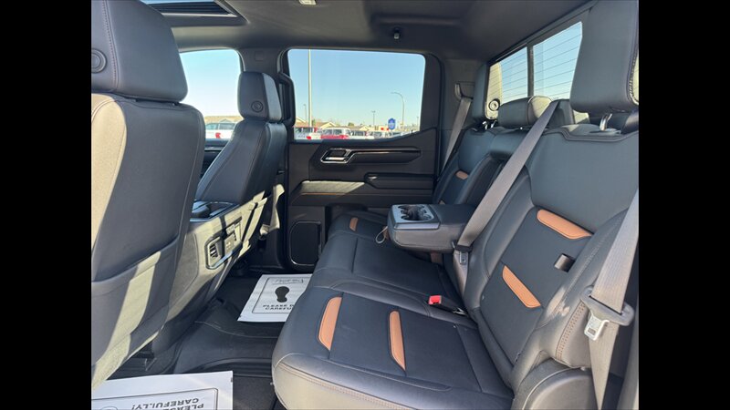 2024 GMC Sierra 1500 AT4 - Photo 18 - Spring Valley, MN 55975