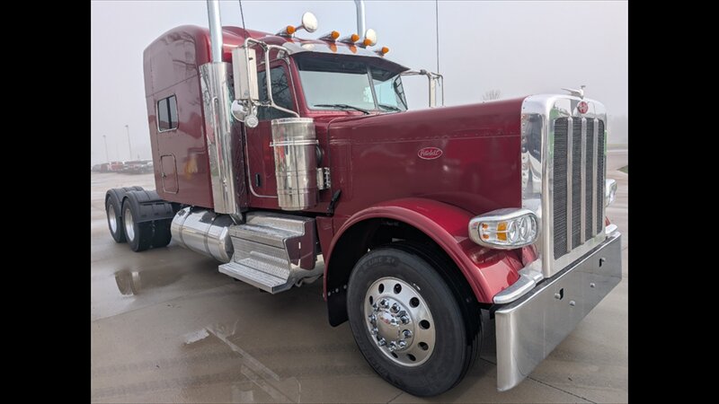 2022 Peterbilt 389   - Photo 1 - Spring Valley, MN 55975