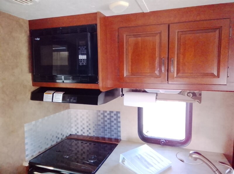 2015 FOREST RIVER SUNSEEKER MH - Photo 25 - Spring Valley, MN 55975