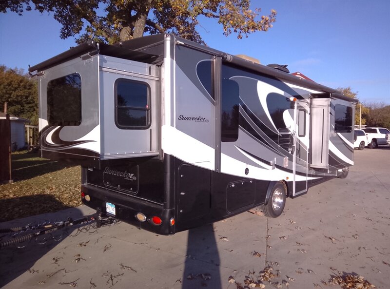 2015 FOREST RIVER SUNSEEKER MH - Photo 9 - Spring Valley, MN 55975