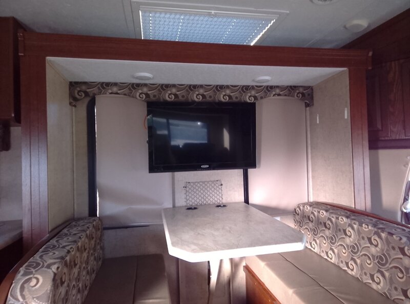 2015 FOREST RIVER SUNSEEKER MH - Photo 23 - Spring Valley, MN 55975