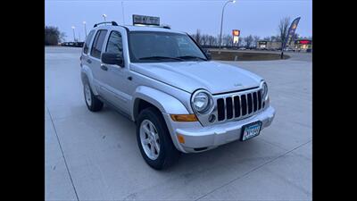 2005 Jeep Liberty Limited   - Photo 3 - Spring Valley, MN 55975