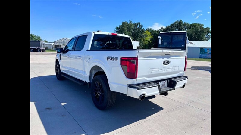 2024 Ford F-150 XLT - Photo 9 - Spring Valley, MN 55975