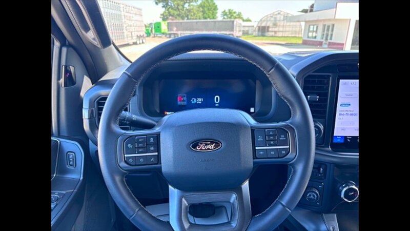2024 Ford F-150 XLT - Photo 17 - Spring Valley, MN 55975