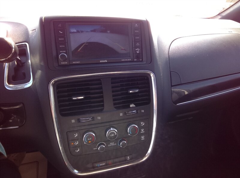 2018 Dodge Grand Caravan SE Plus - Photo 20 - Spring Valley, MN 55975