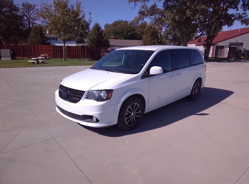2018 Dodge Grand Caravan SE Plus - Photo 5 - Spring Valley, MN 55975