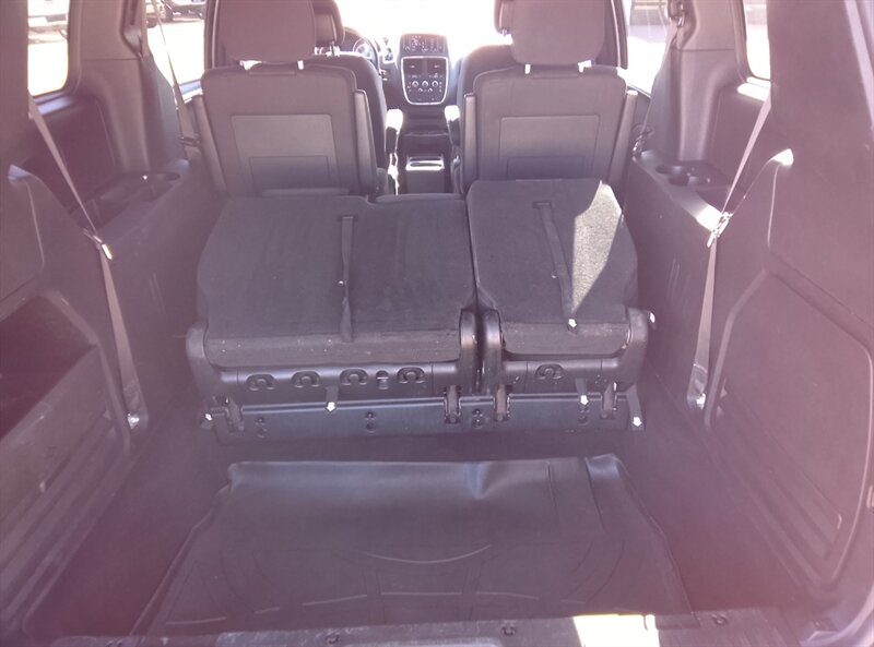 2018 Dodge Grand Caravan SE Plus - Photo 14 - Spring Valley, MN 55975