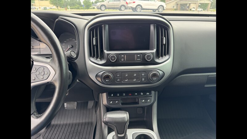 2021 Chevrolet Colorado ZR2 - Photo 13 - Spring Valley, MN 55975