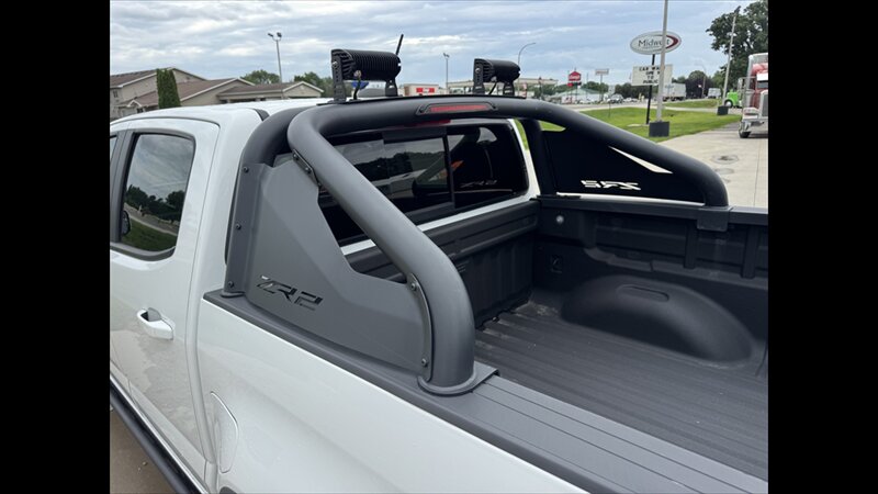 2021 Chevrolet Colorado ZR2 - Photo 7 - Spring Valley, MN 55975