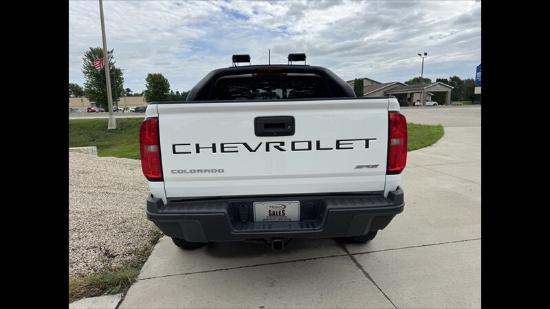 2021 Chevrolet Colorado ZR2 - Photo 5 - Spring Valley, MN 55975